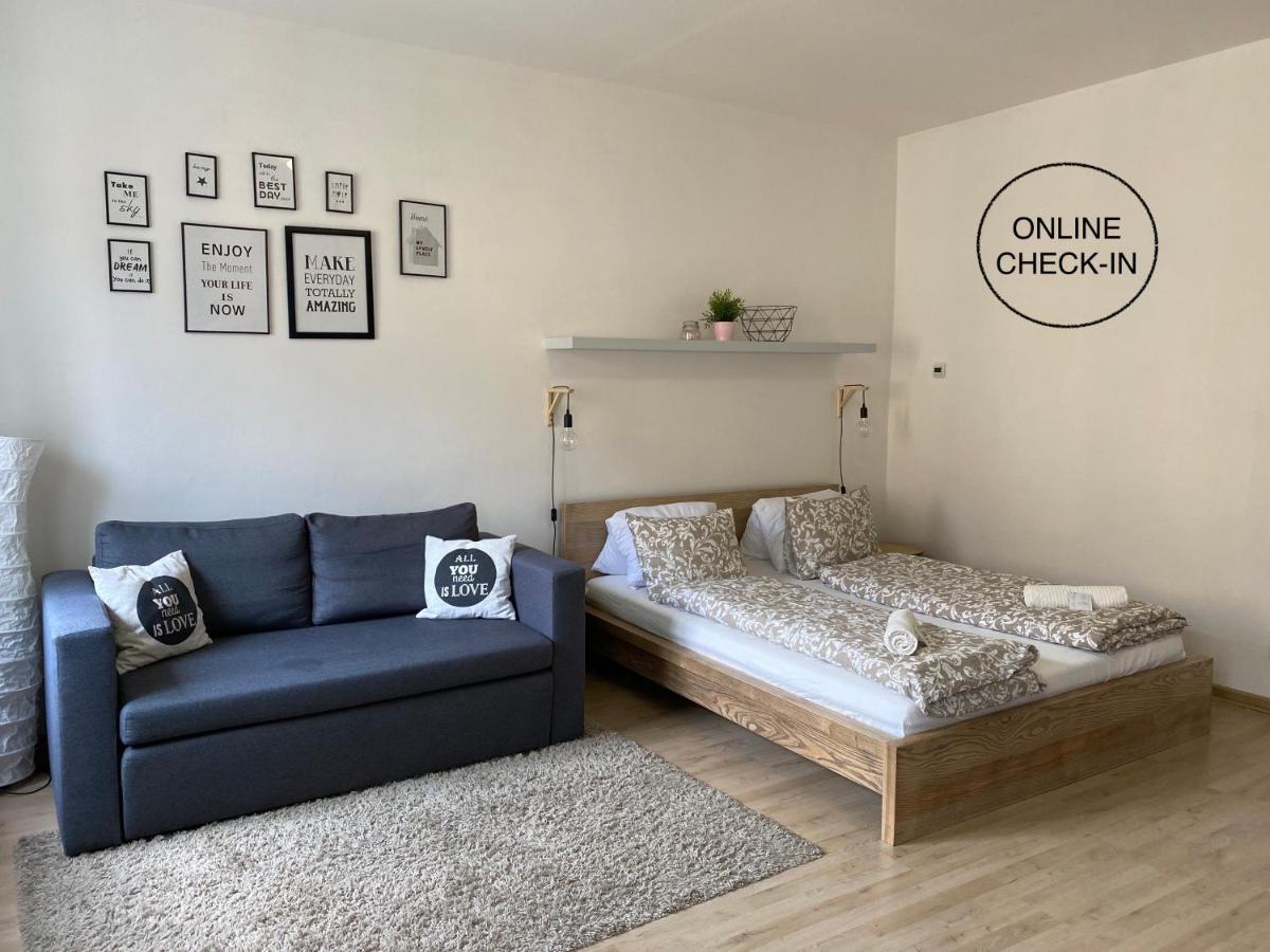 Satys Apartments Ostrava Ngoại thất bức ảnh